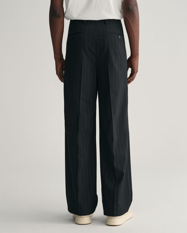 Kostuumbroek met plooien en krijtstreep