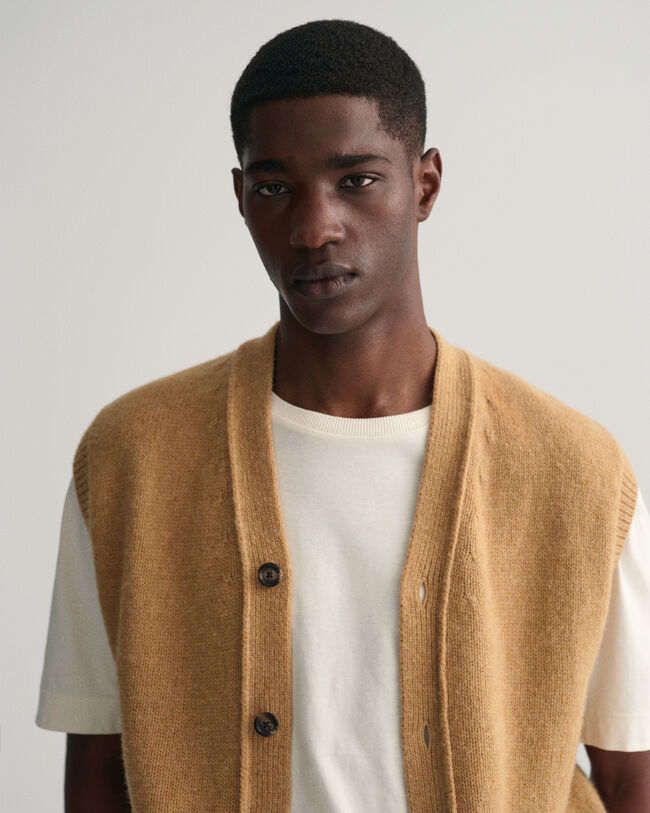 Zachte wollen spencer met knopen