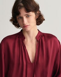 Jurk met opstaande kraag