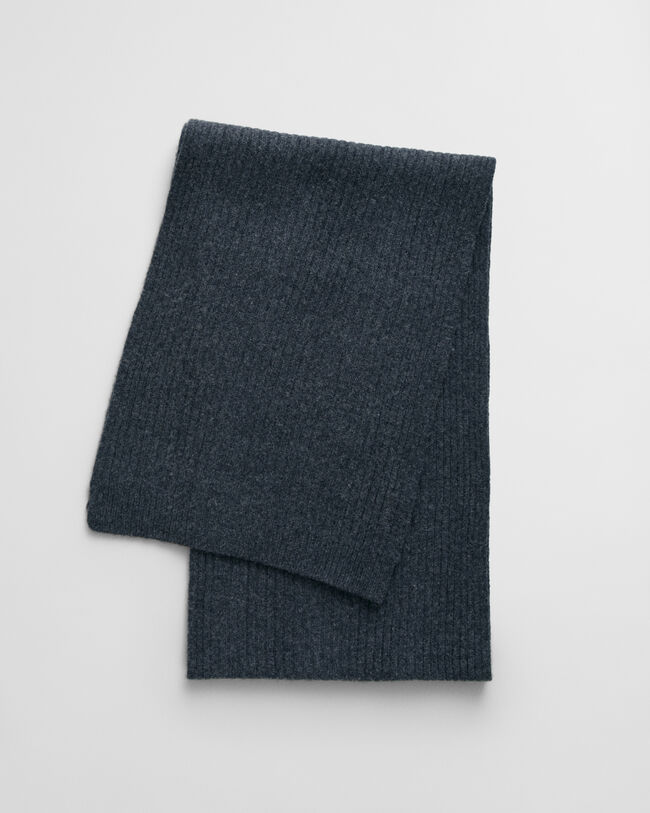 Gebreide sjaal van fijne wol