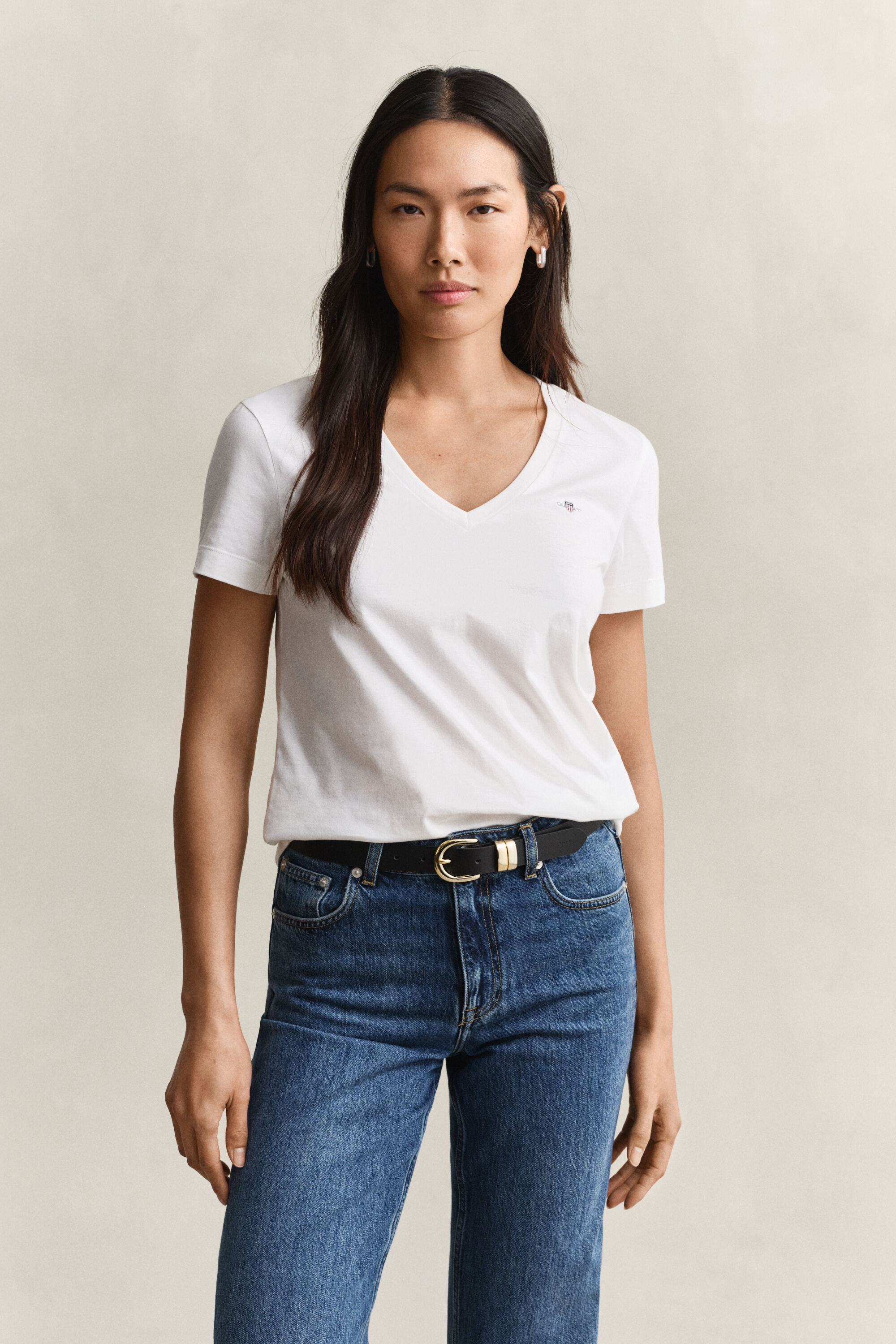 Shield T-shirt met V-hals