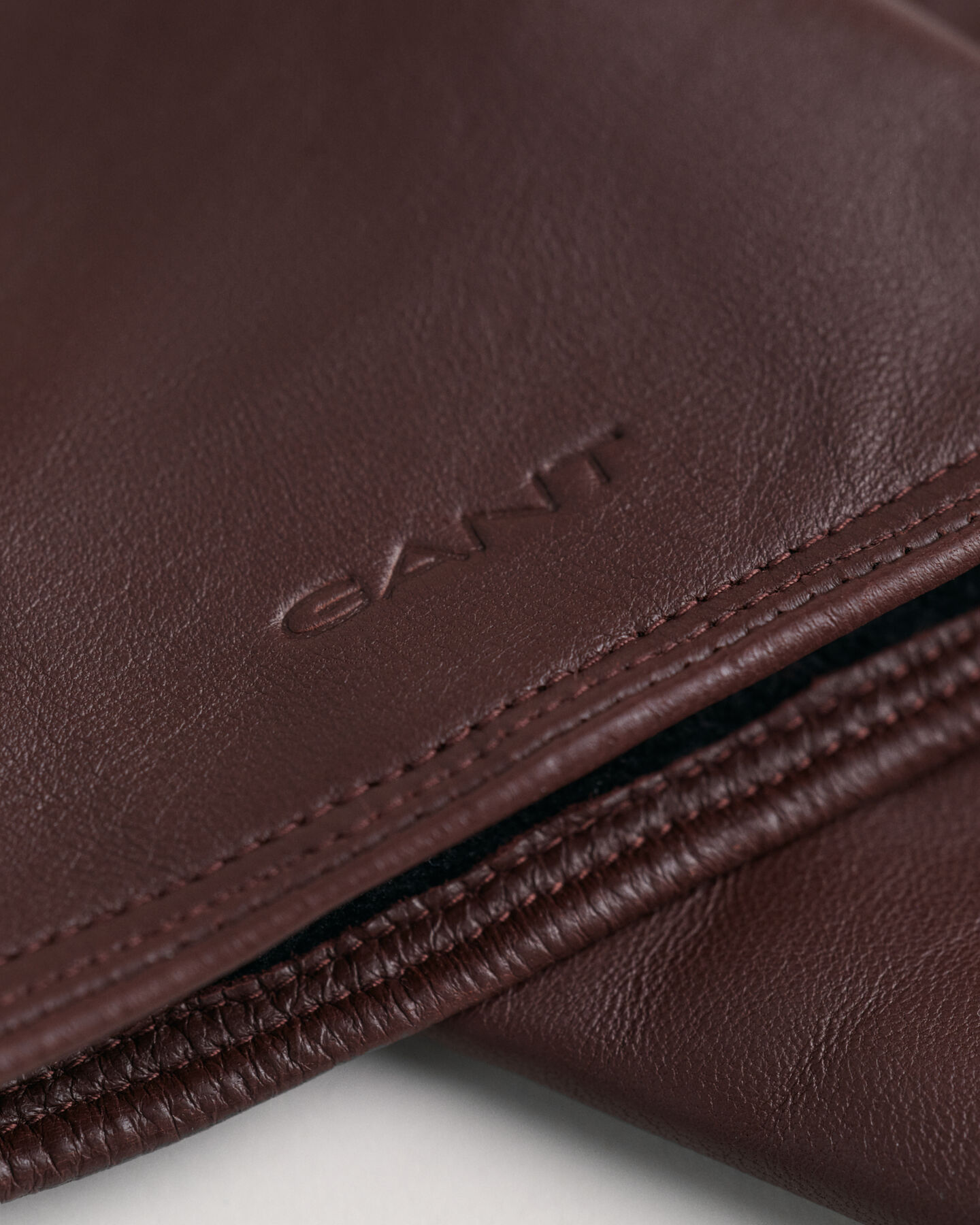 Lange, leren handschoenen