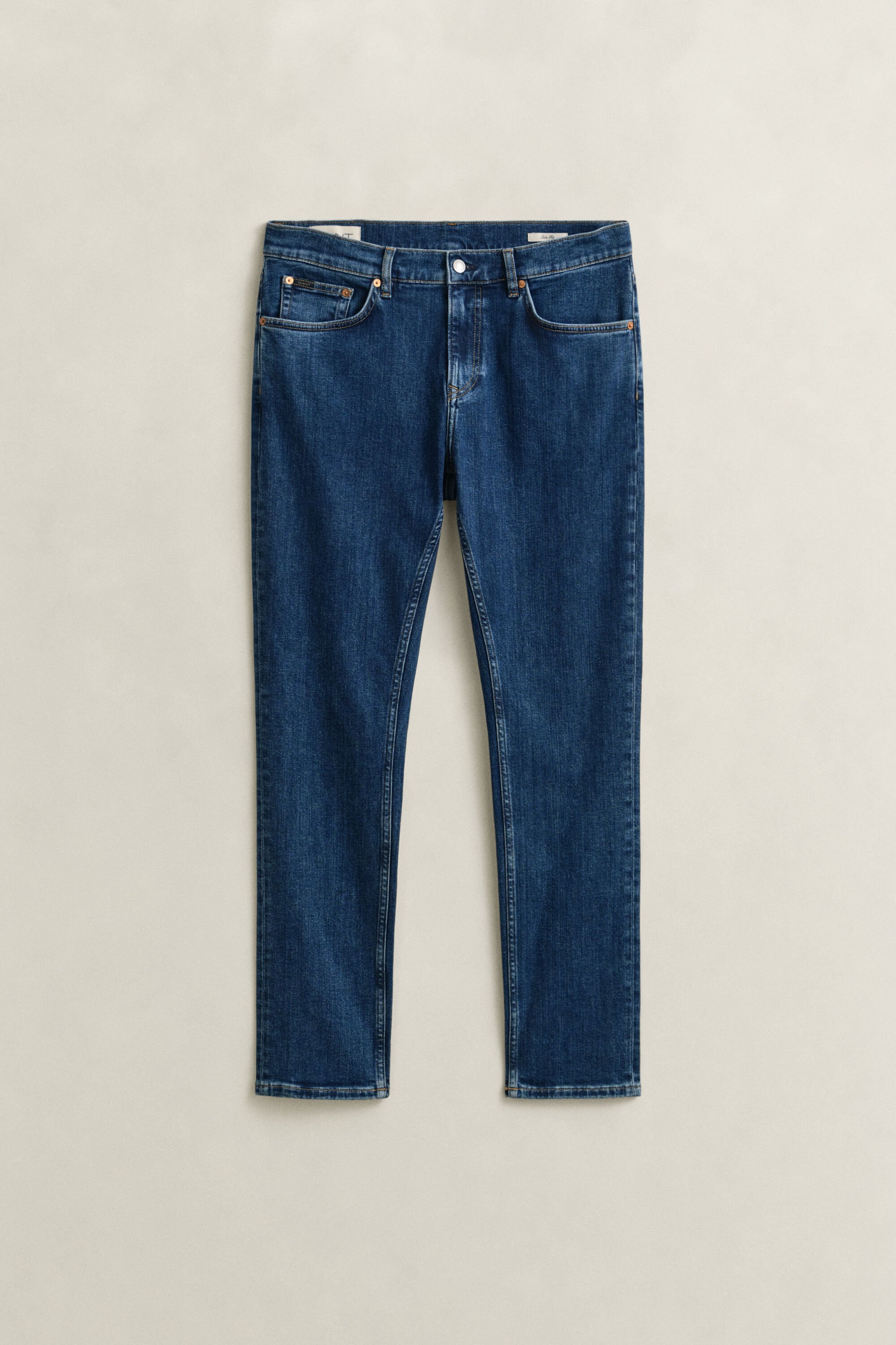 Slim Fit Clean Wash jeans