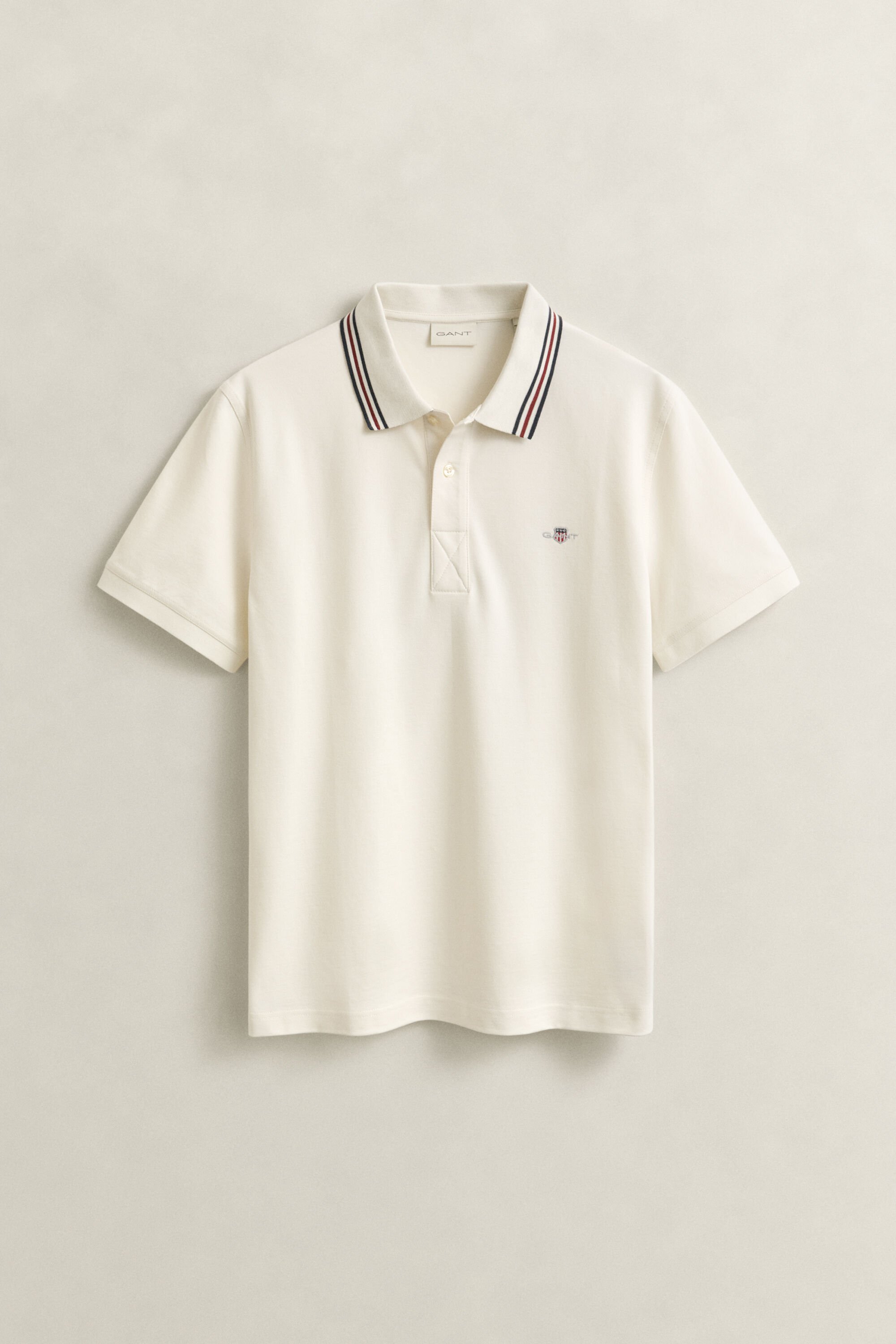 Poloshirt met biesje langs de kraag