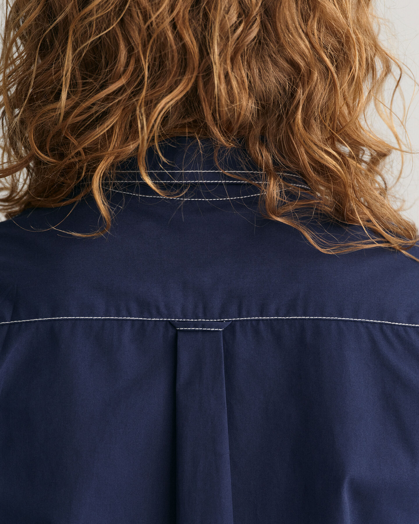 Overhemdjurk met contrasterend stiksel