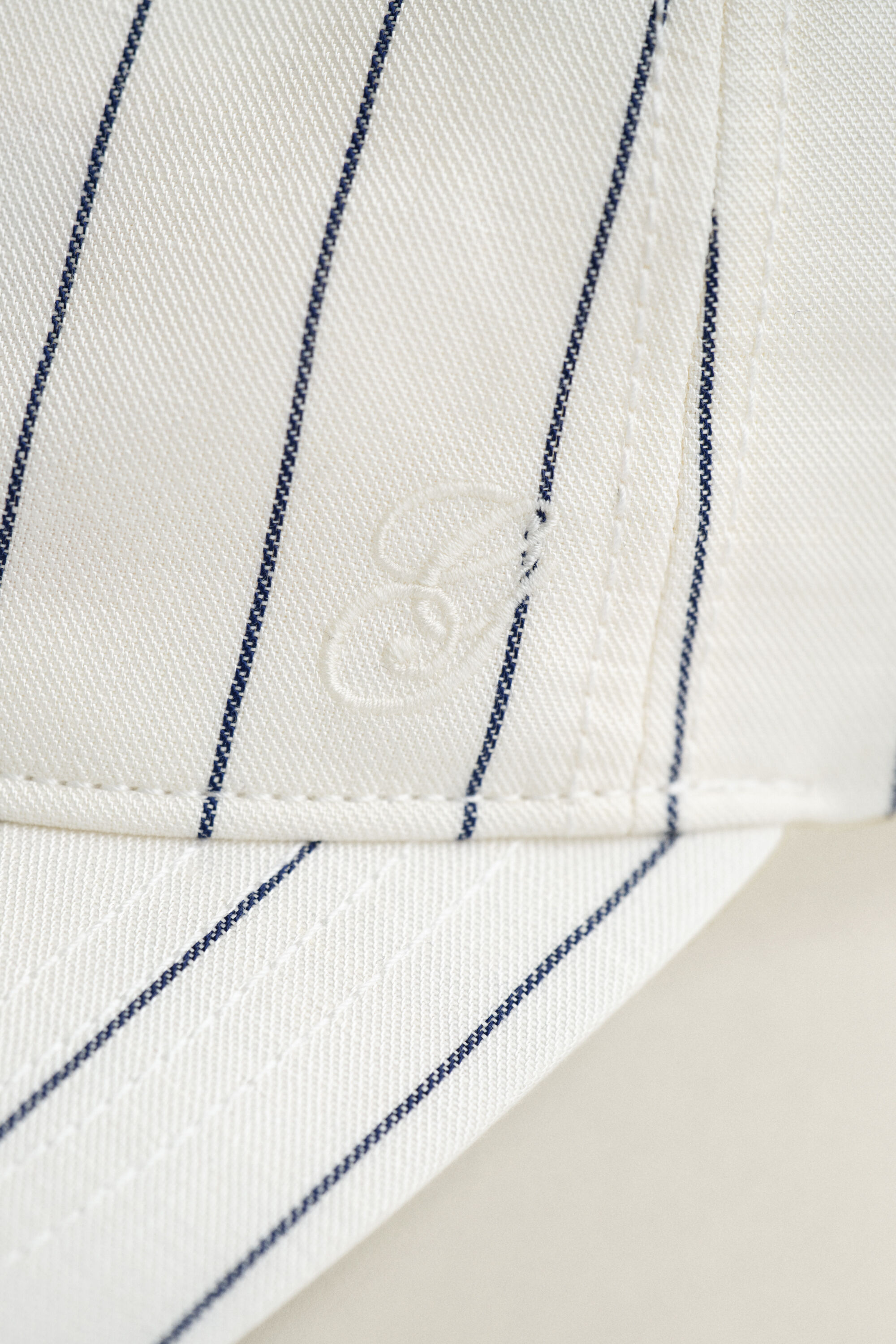 Pet van gestreepte linnenmix