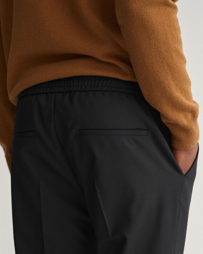 Hallden Slim Fit joggingbroek van keperstof