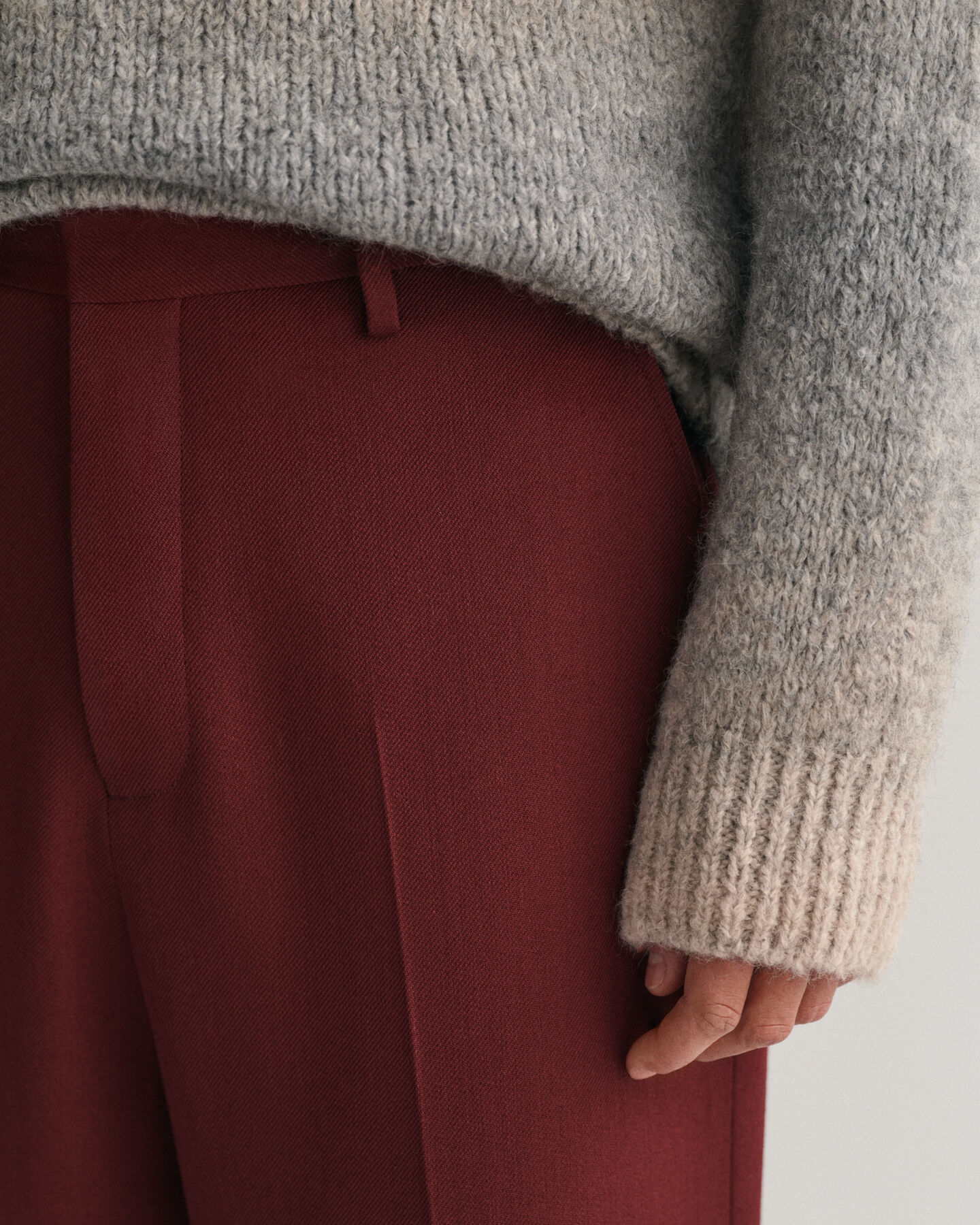 Kostuumbroek van wol-kepermix