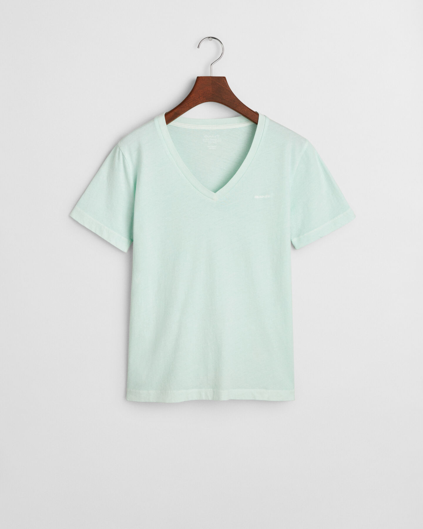 Sunfaded T-shirt met V-hals