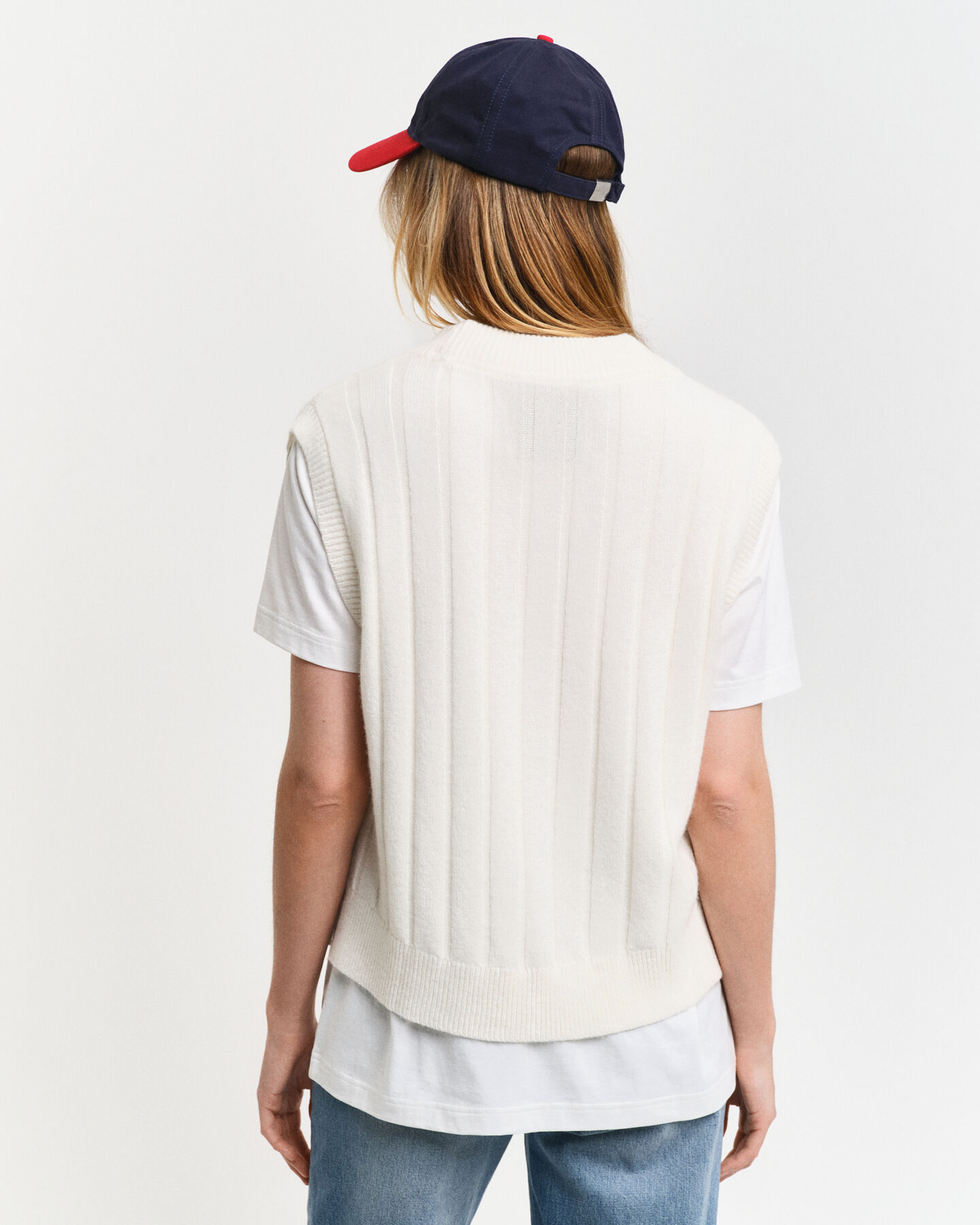 Wollen spencer met V-hals en brede rib