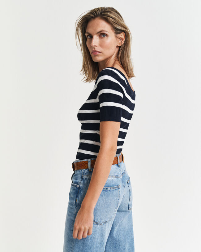 Gestreepte ribgebreide off-shoulder top