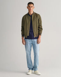 Piqu&eacute; poloshirt met contrasterende kraag met streepjes