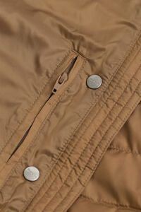 Lichte donsbodywarmer