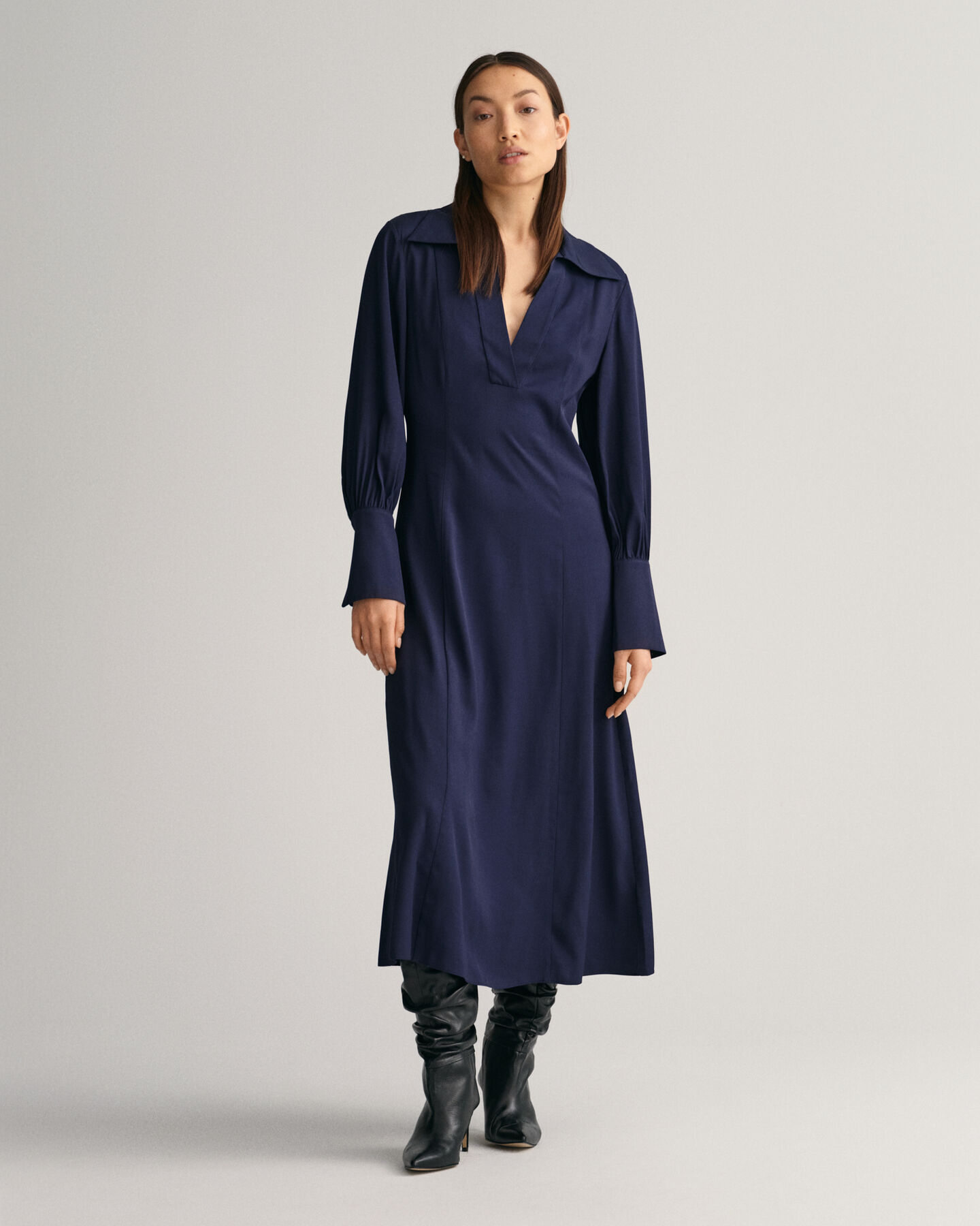 Slim Fit jurk met brede manchetten