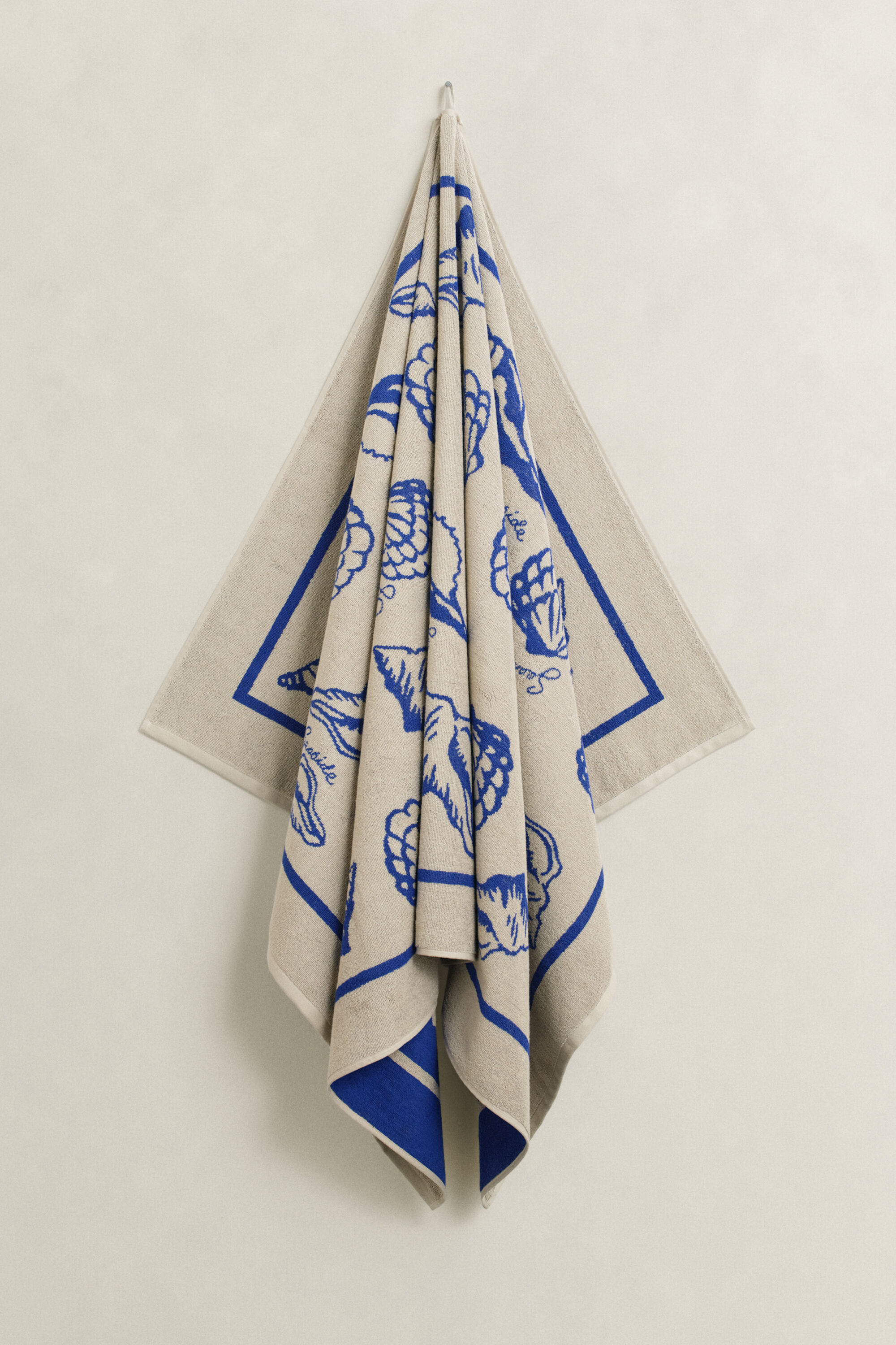 Strandlaken met schelpenprint