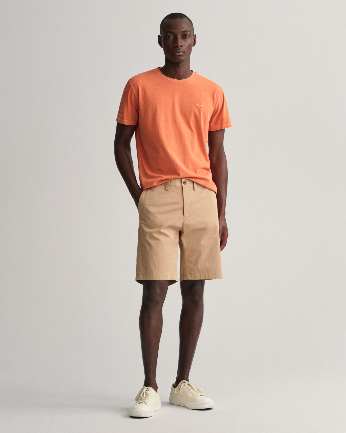 Hallden Slim Fit short van keperstof