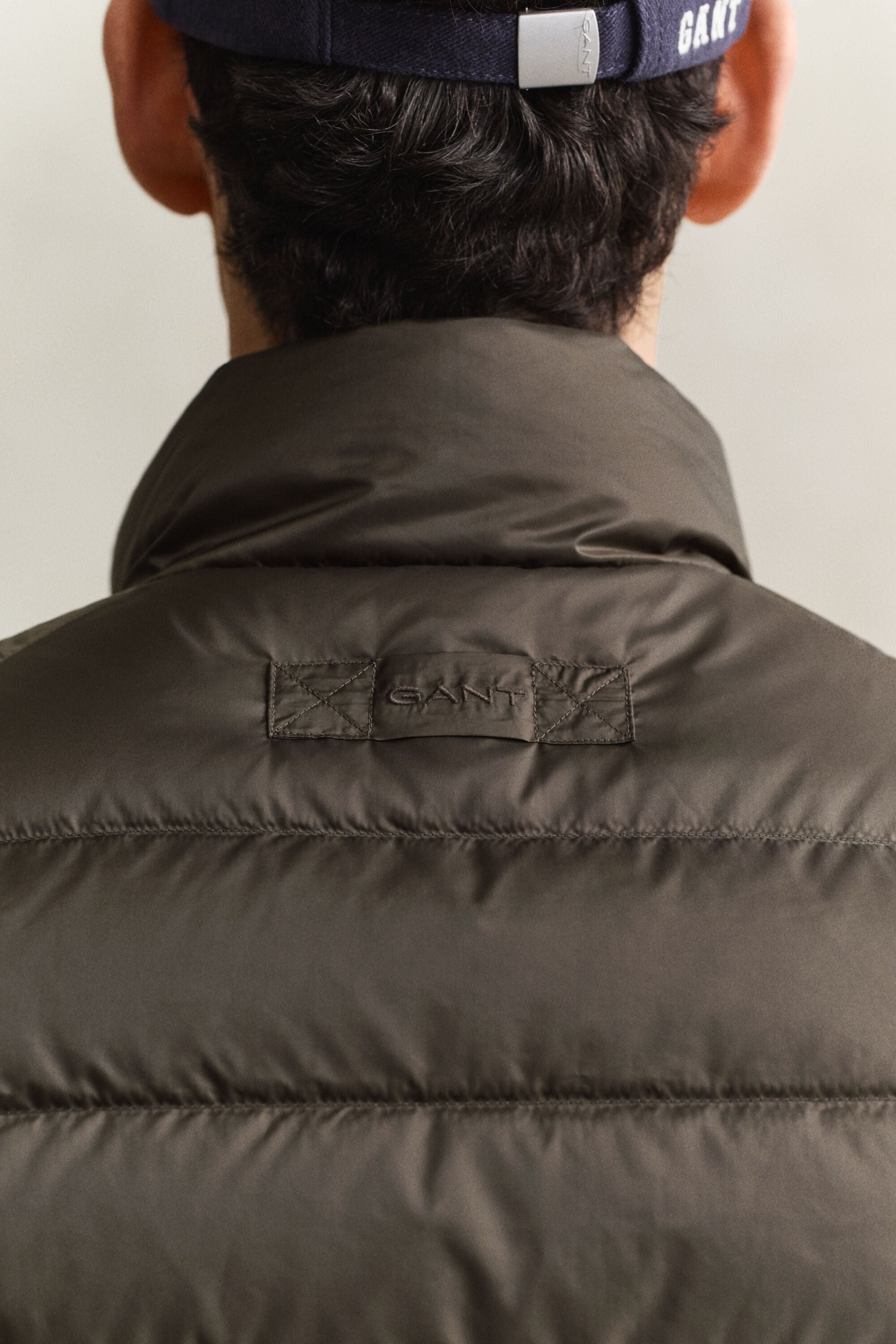 Lichte donsbodywarmer