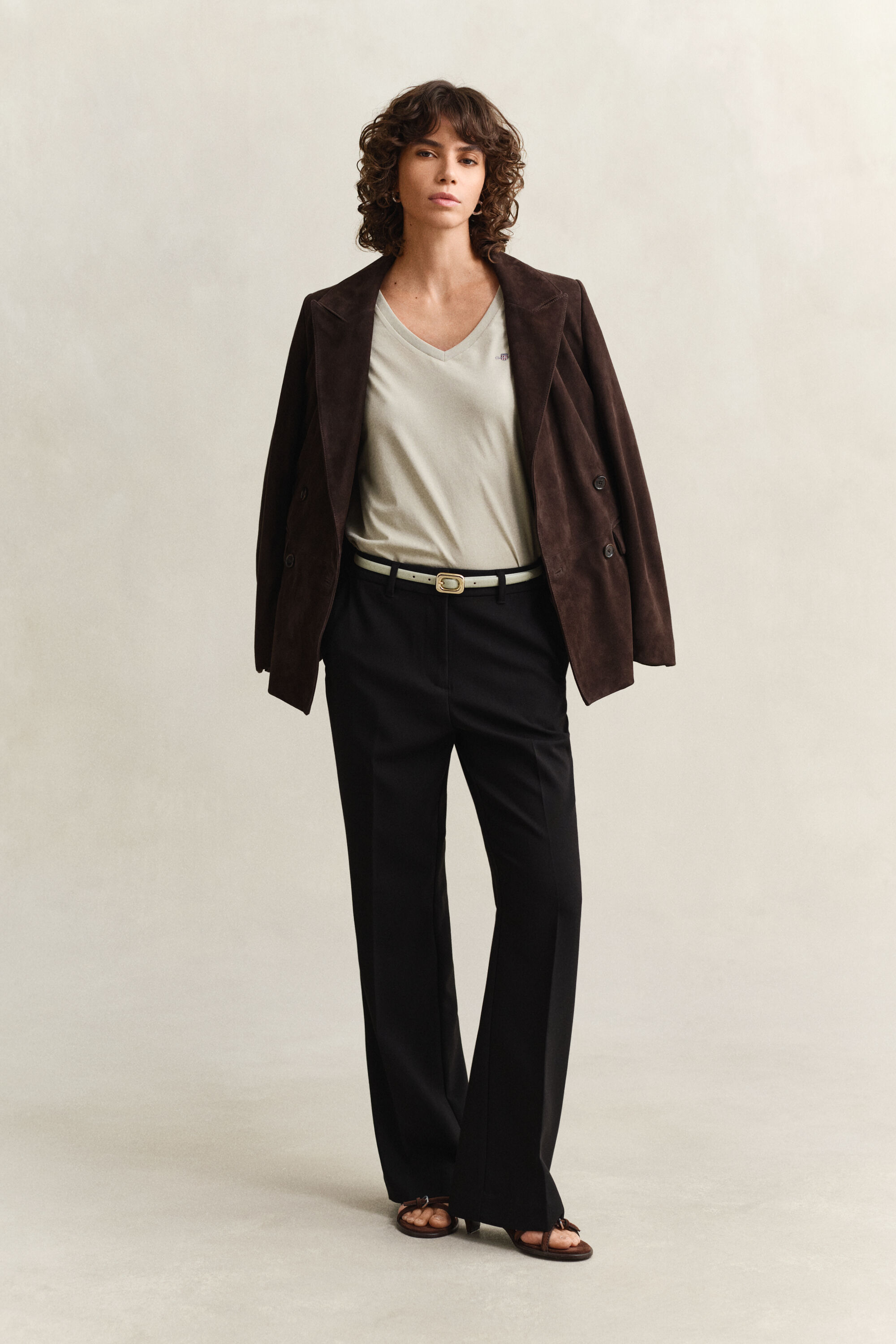 Shield T-shirt met V-hals