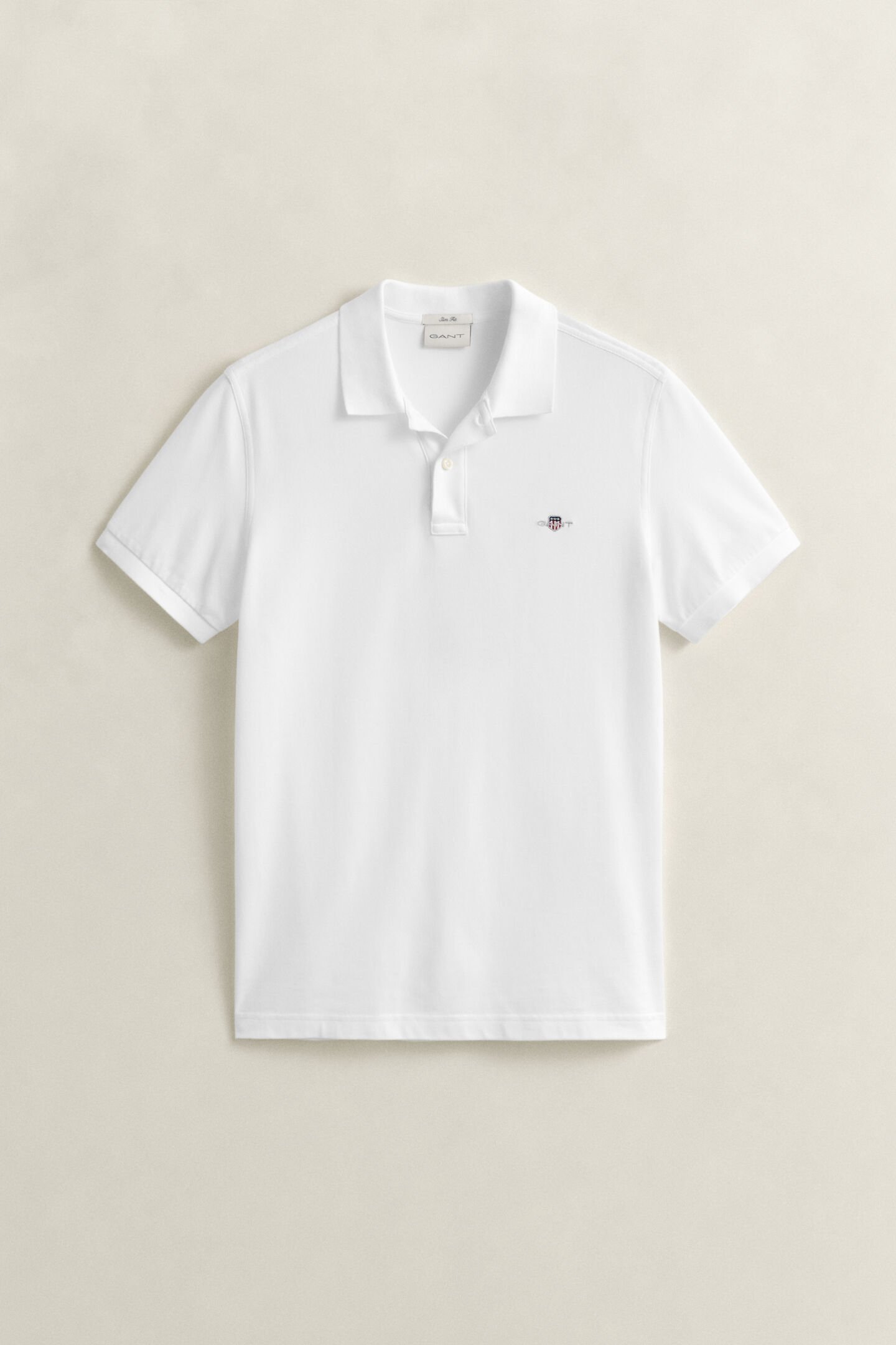 Slim Fit Shield piqu&eacute; poloshirt