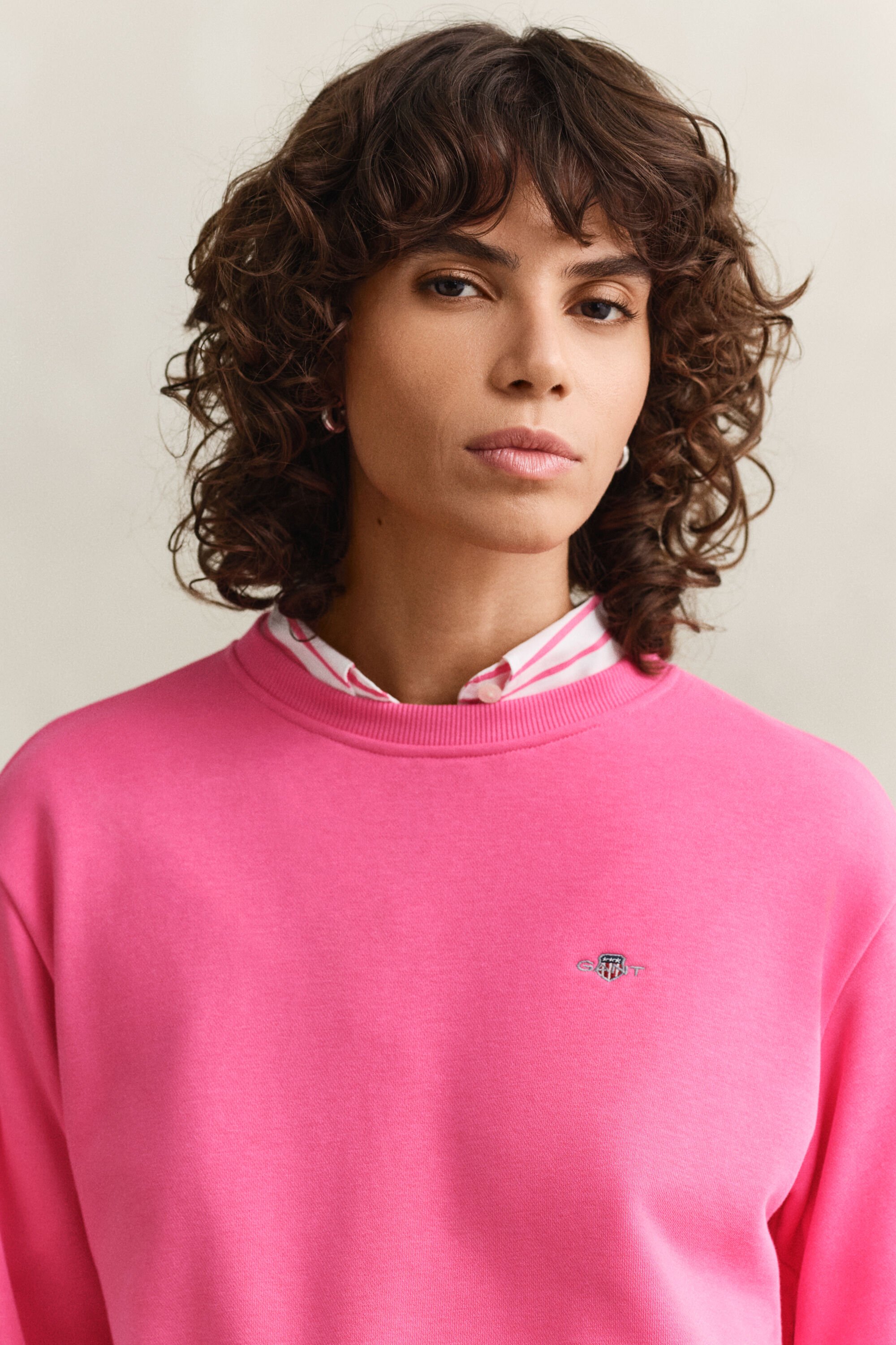 Shield sweatshirt met ronde hals