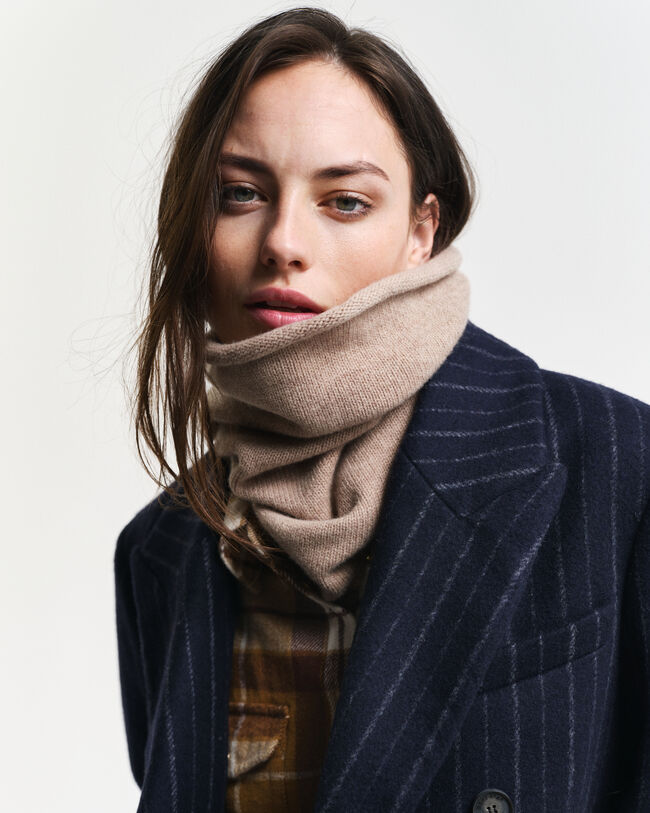 Gebreide wollen colsjaal