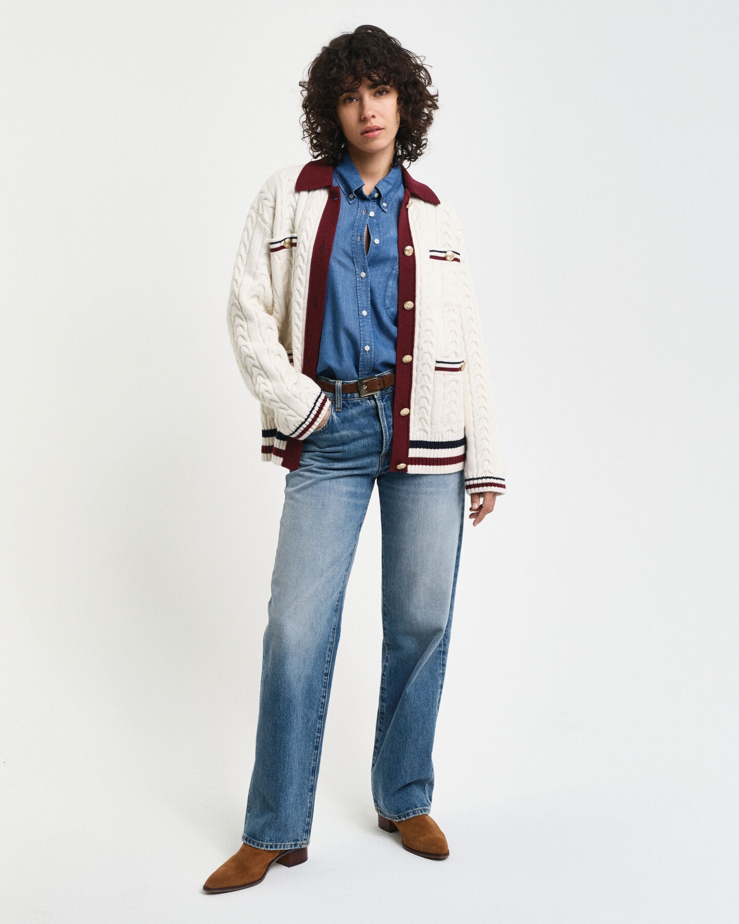 Kabelgebreid vest met contrast