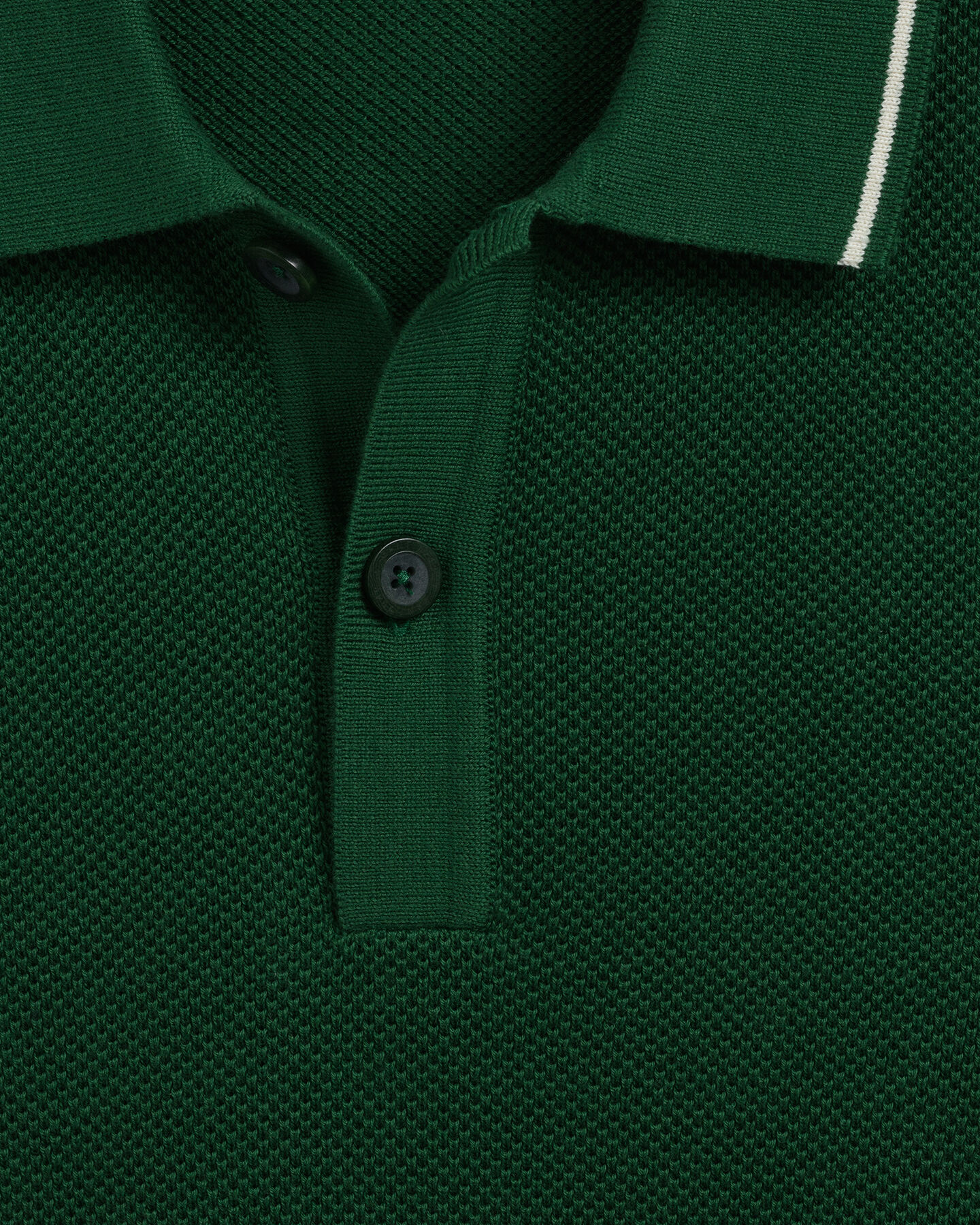 Piqu&eacute; Texture poloshirt