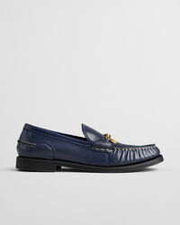 Gracelyn leren loafers met kettinkje