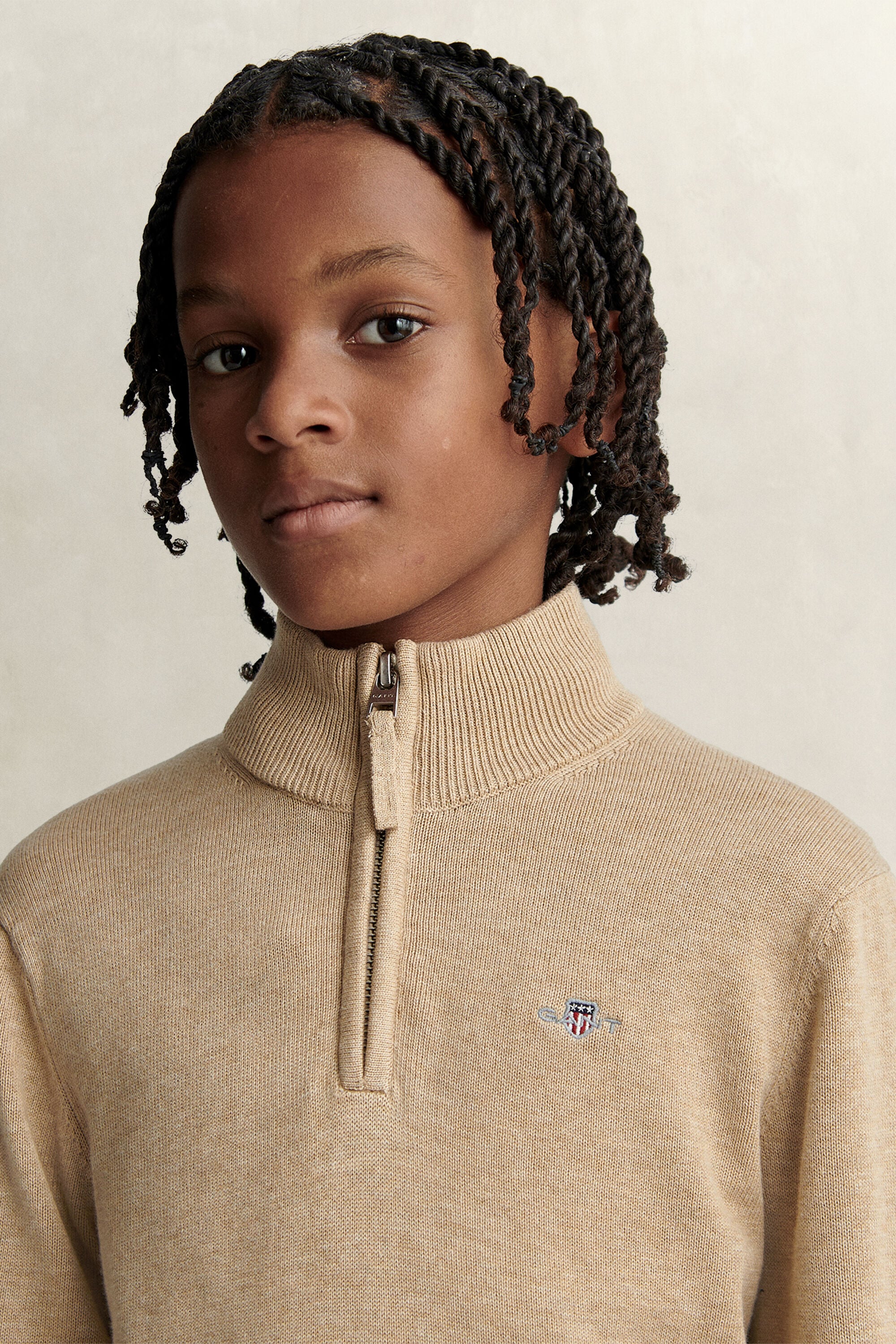 Sweater met korte rits en schild voor tienerjongens