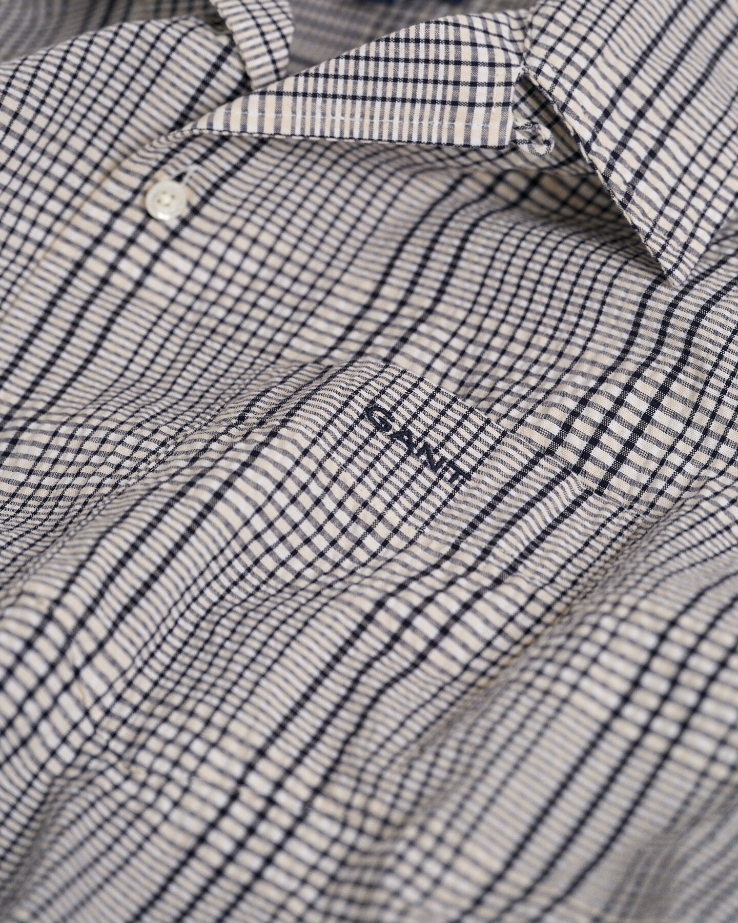 Regular Fit Seersucker overhemd met korte mouwen en ruitjes