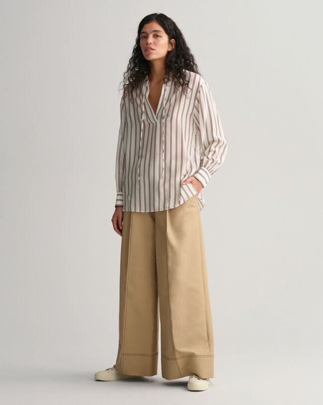 Gestreepte blouse met V-hals