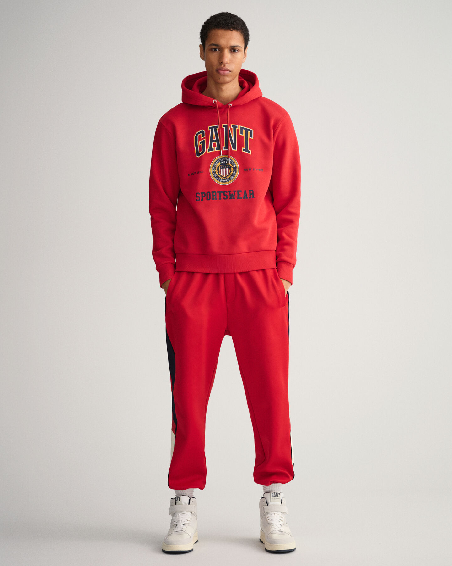 Crest Shield hoodie van sweatstof