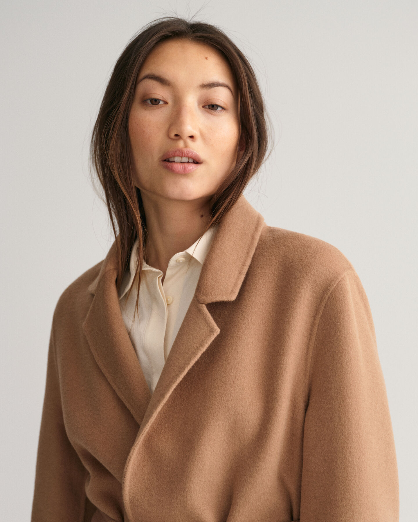 Met de hand gestikte blazer met ceintuur