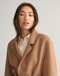 Met de hand gestikte blazer met ceintuur