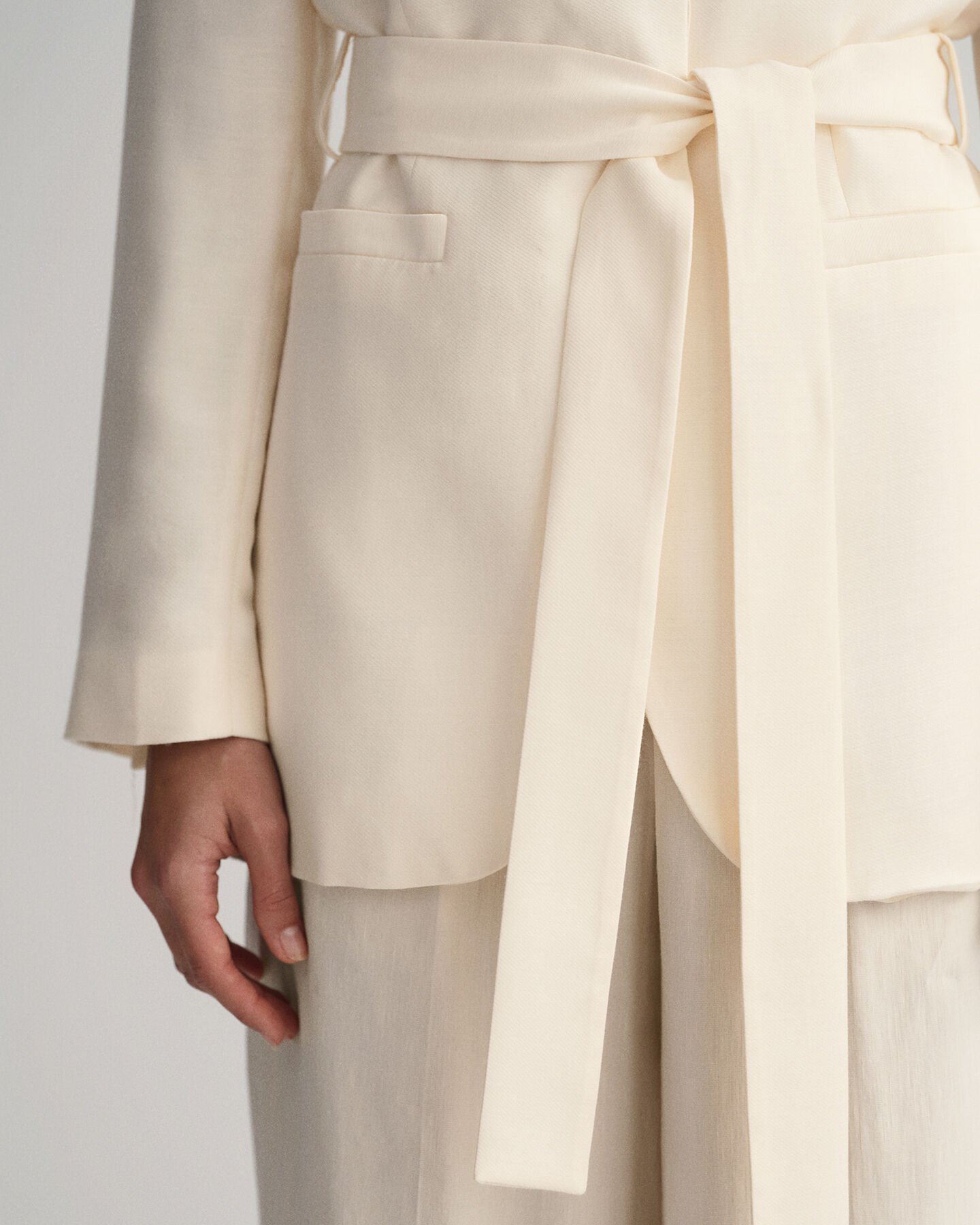 Regular Fit Fluid blazer met ceintuur