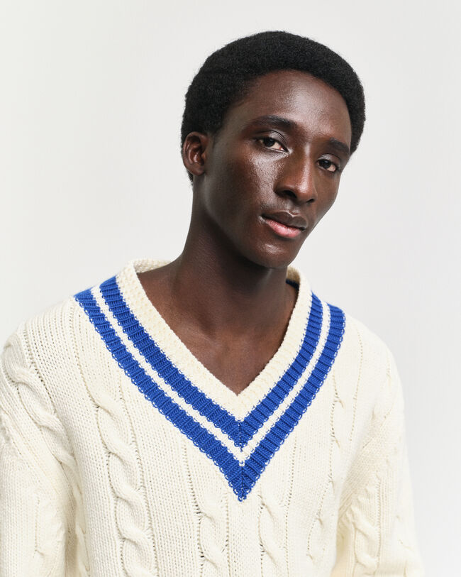 Kabelgebreide trui met V-hals