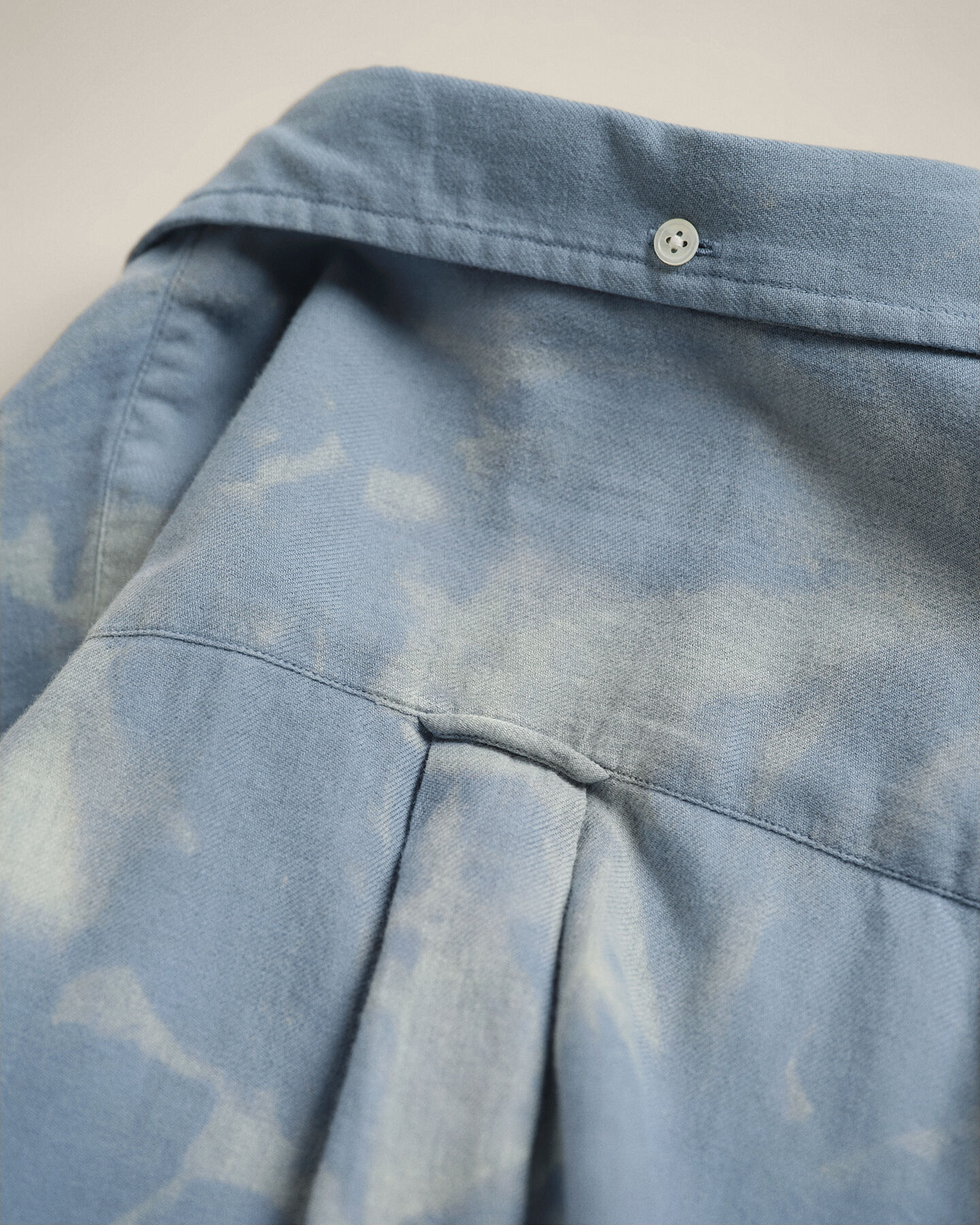 Wrangler x GANT Relaxed Fit overhemd van gebleekt katoen en wol