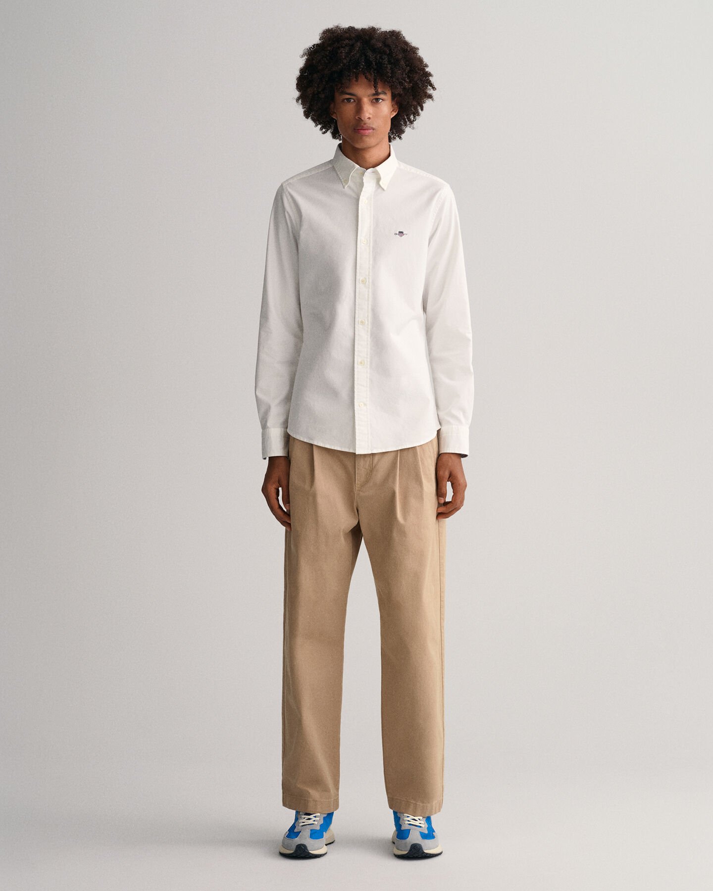 Relaxed Fit chino met plooien