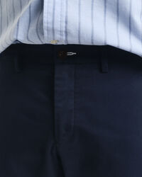 Slim Fit chino