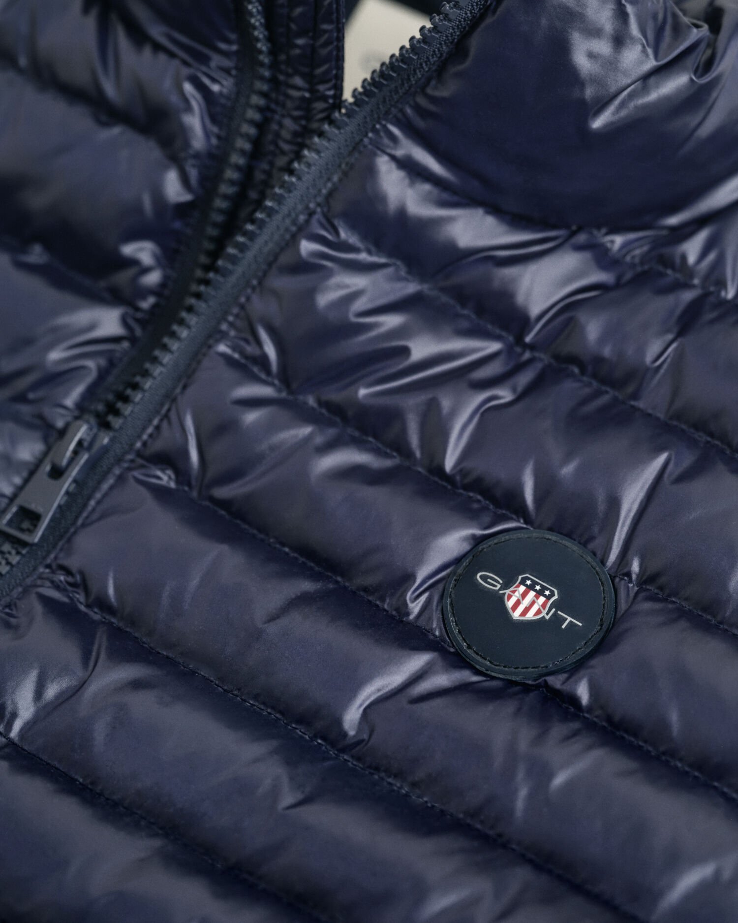 Teens glanzende lichtgewicht bodywarmer met wattering