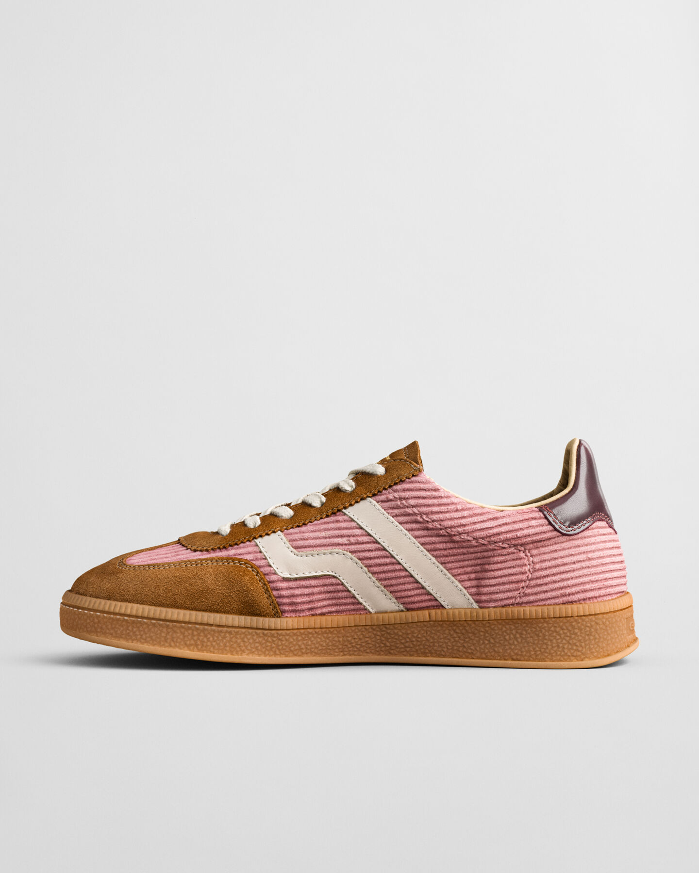 Cuzima sneakers van su&egrave;de en corduroy