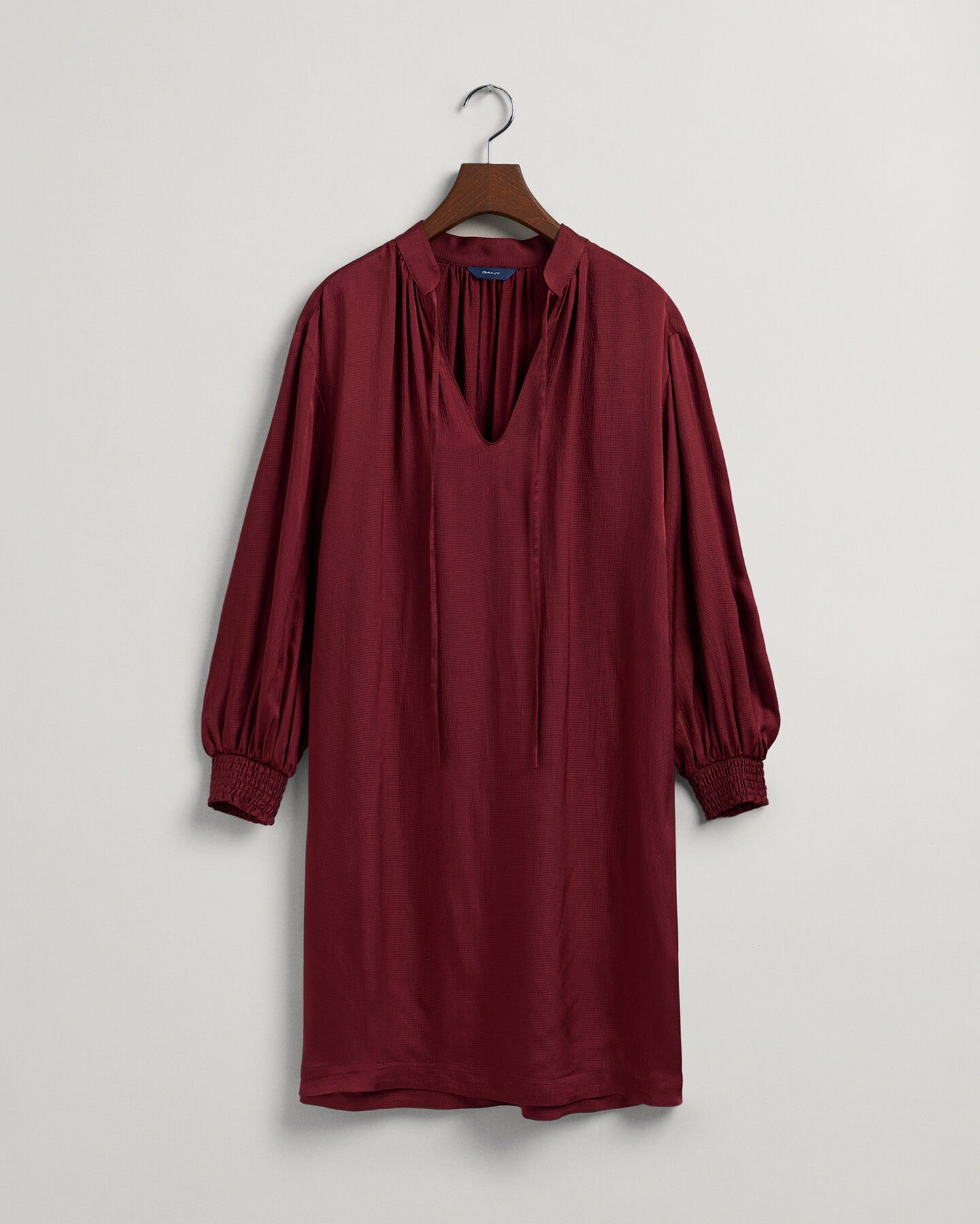 Jurk met opstaande kraag