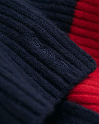 Gebreide gestreepte sjaal