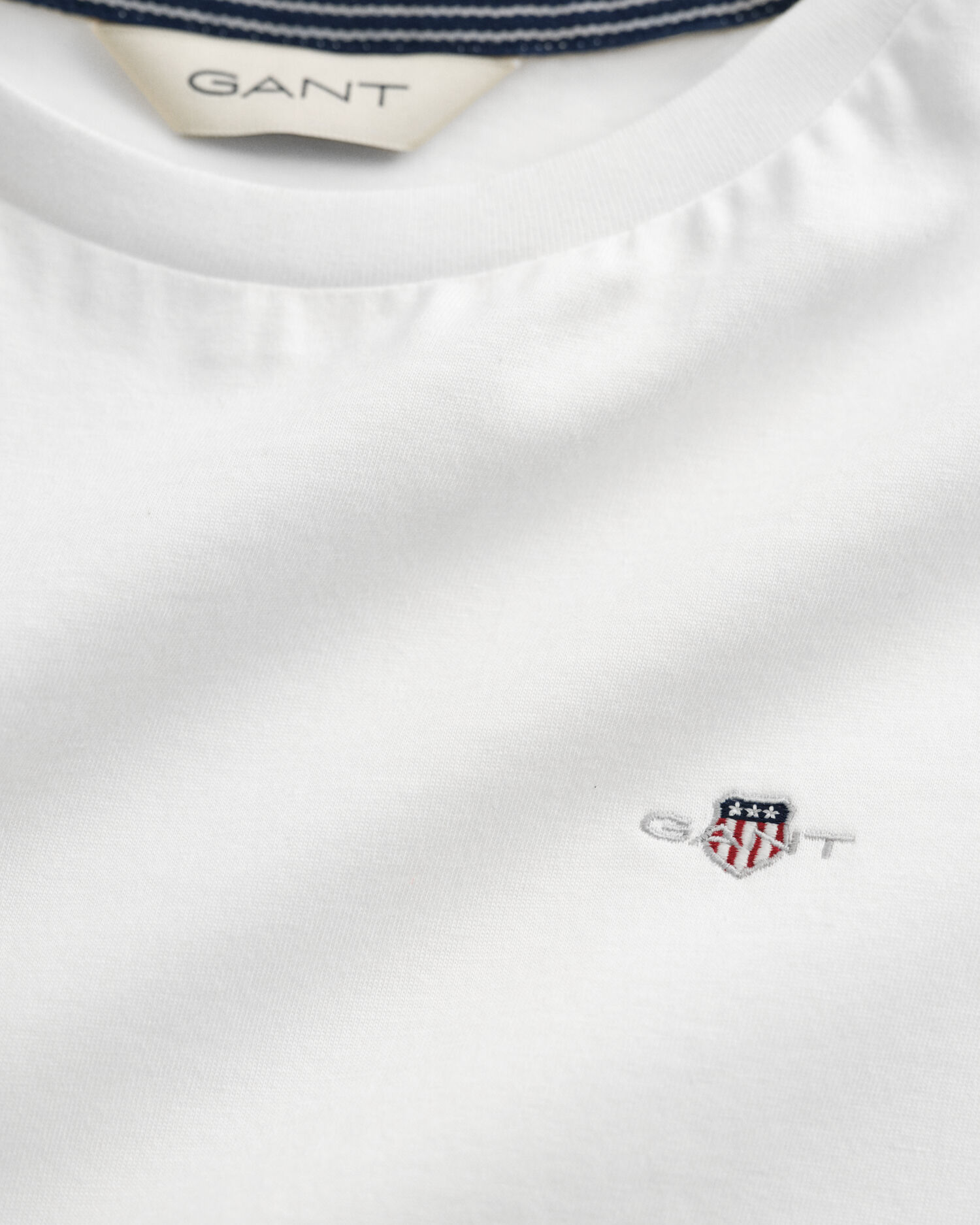 Teens Shield T-shirt