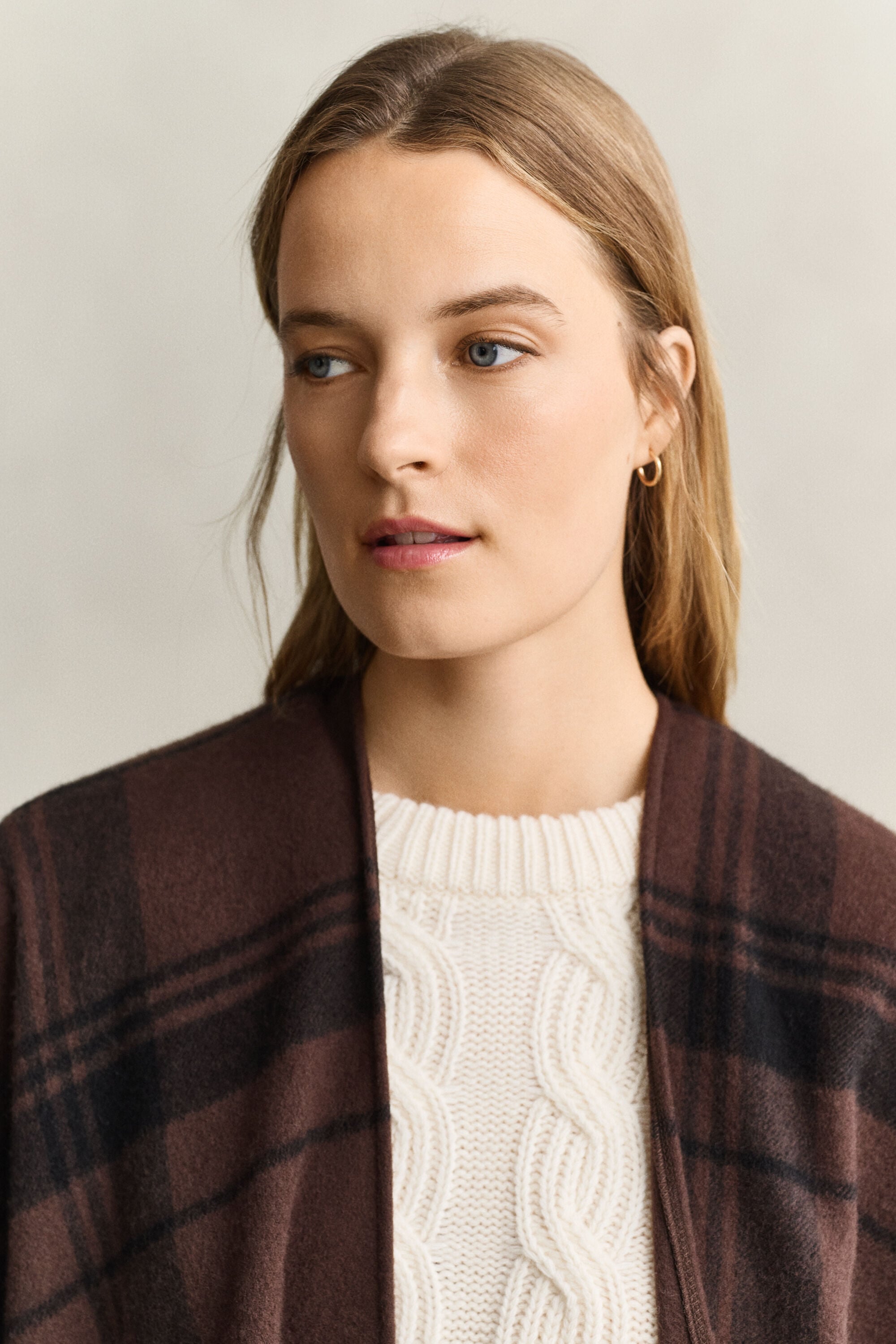 Geruite wollen poncho
