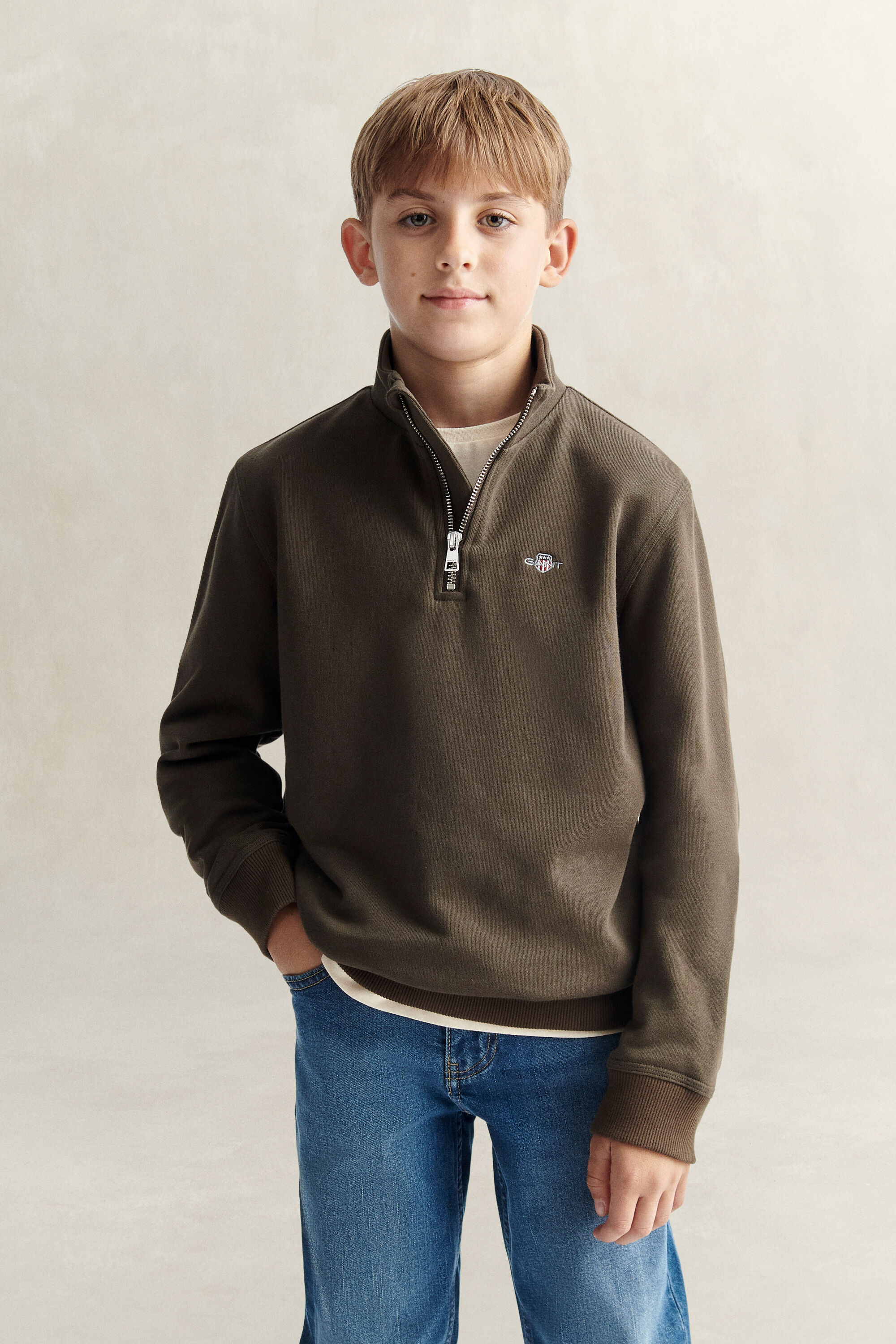 Sweatshirt met korte rits en schild voor tienerjongens