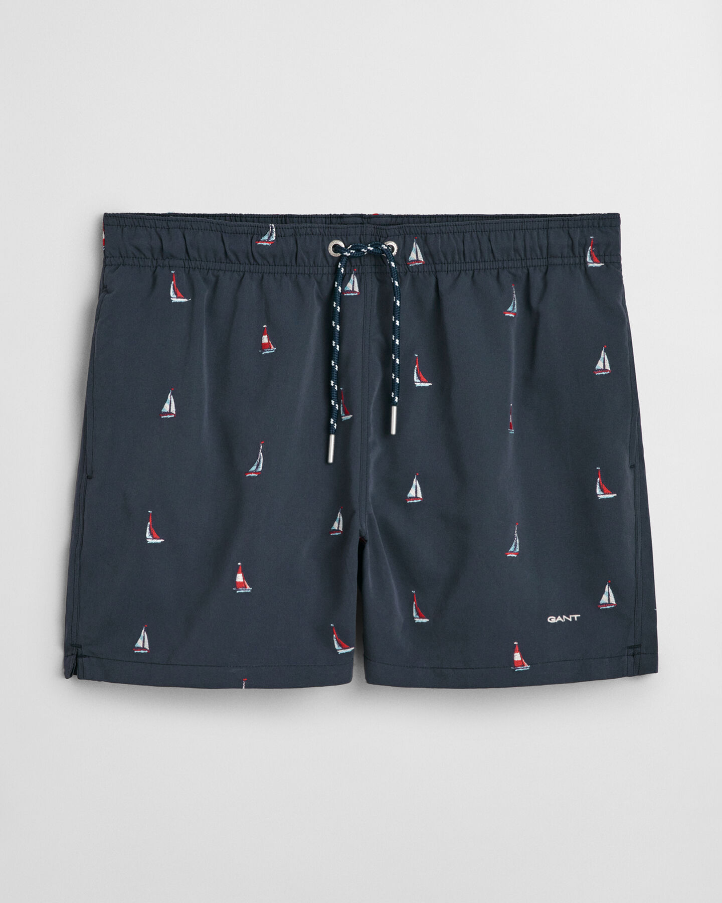 Zwemshort met geborduurde boot