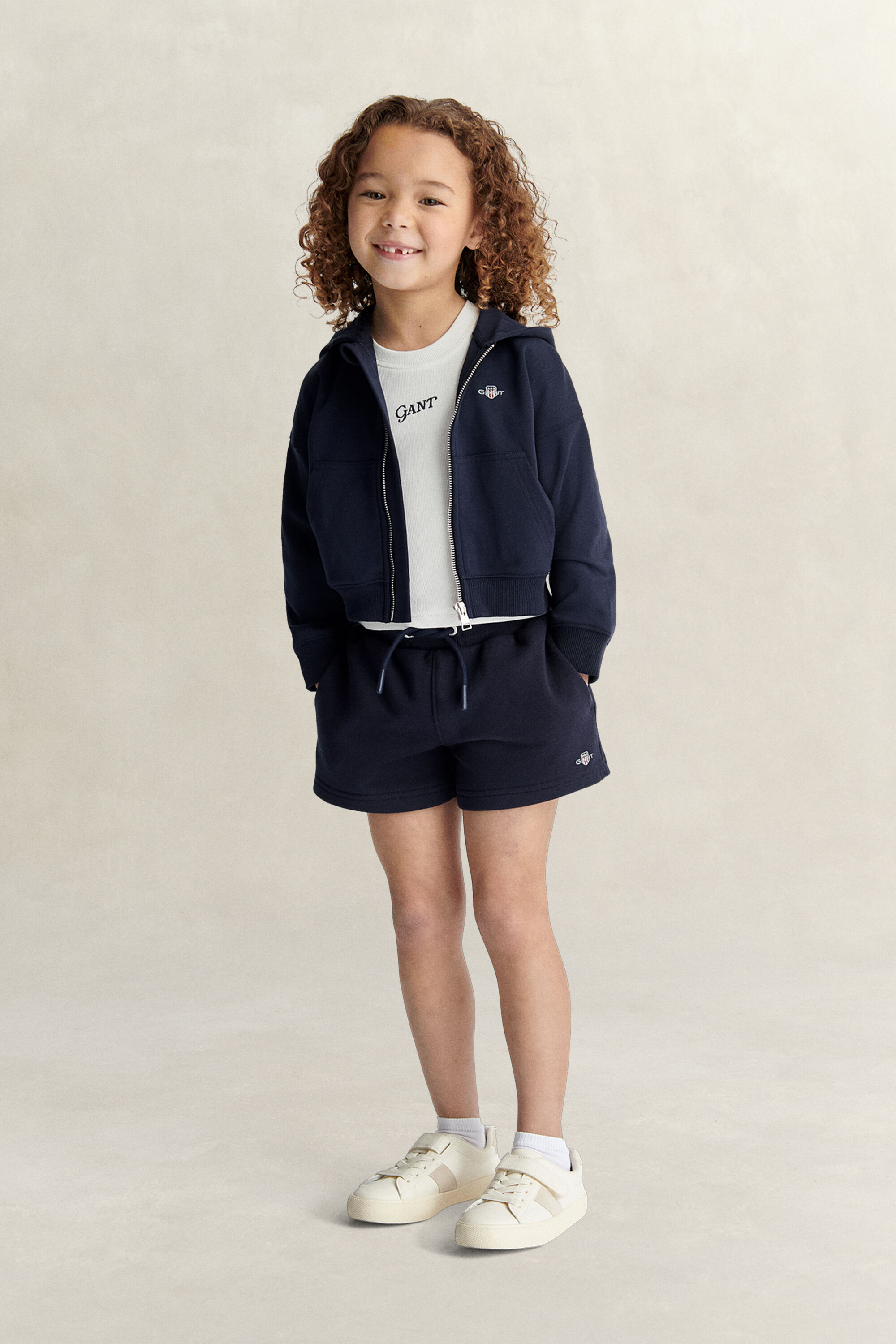Girls cropped Shield hoodie met ritssluiting