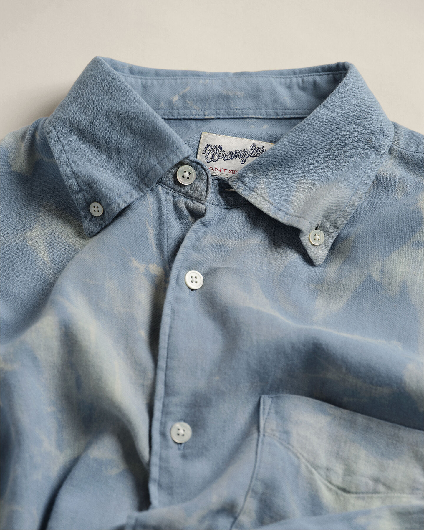 Wrangler x GANT Relaxed Fit overhemd van gebleekt katoen en wol