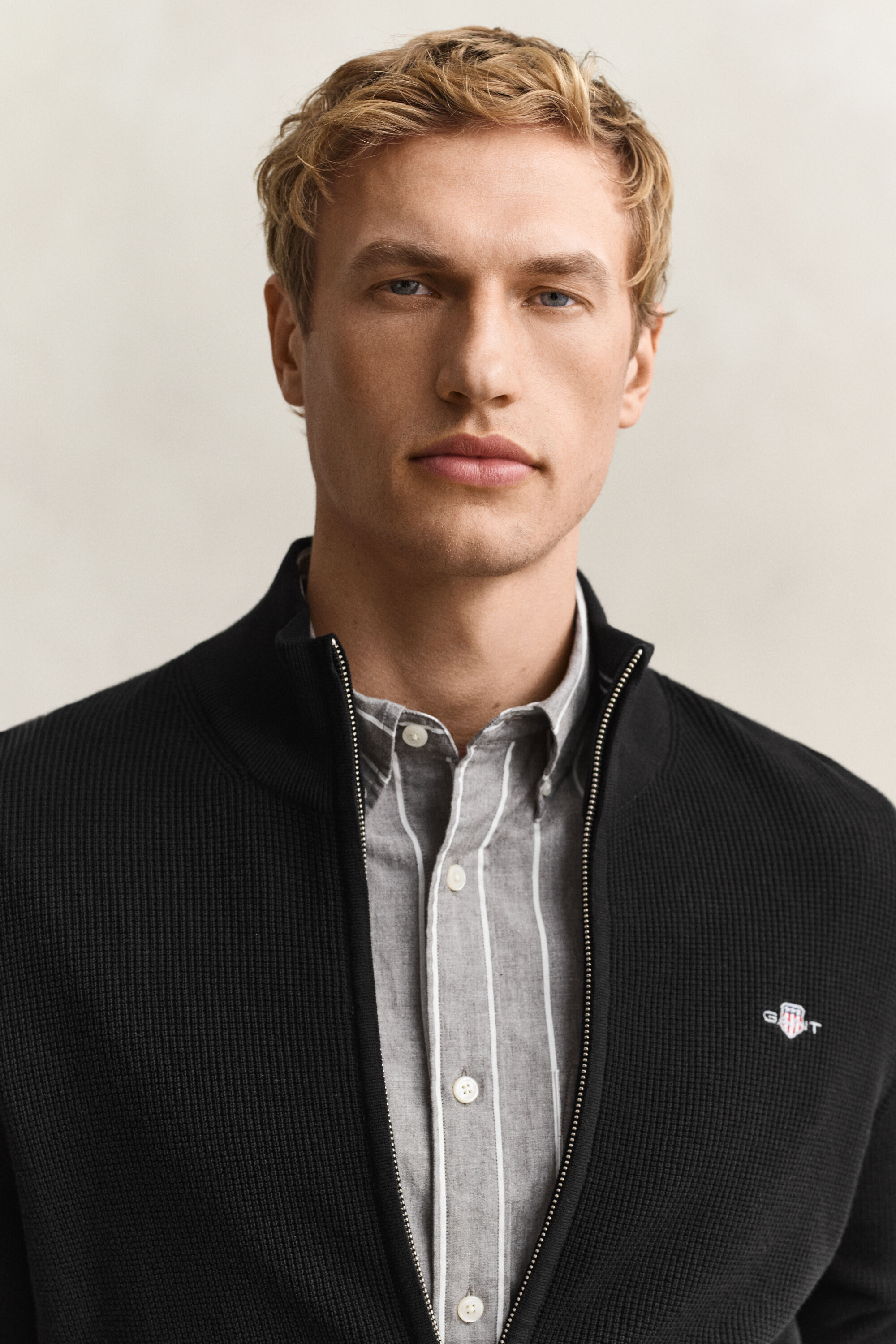 Katoenen vest met ritssluiting en textuur